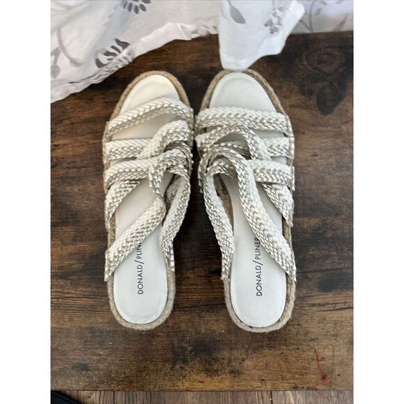 Donald J Pliner size 10 Women’s Rhonda White Gold Espadrille Slide Sandals - Picture 4 of 6
